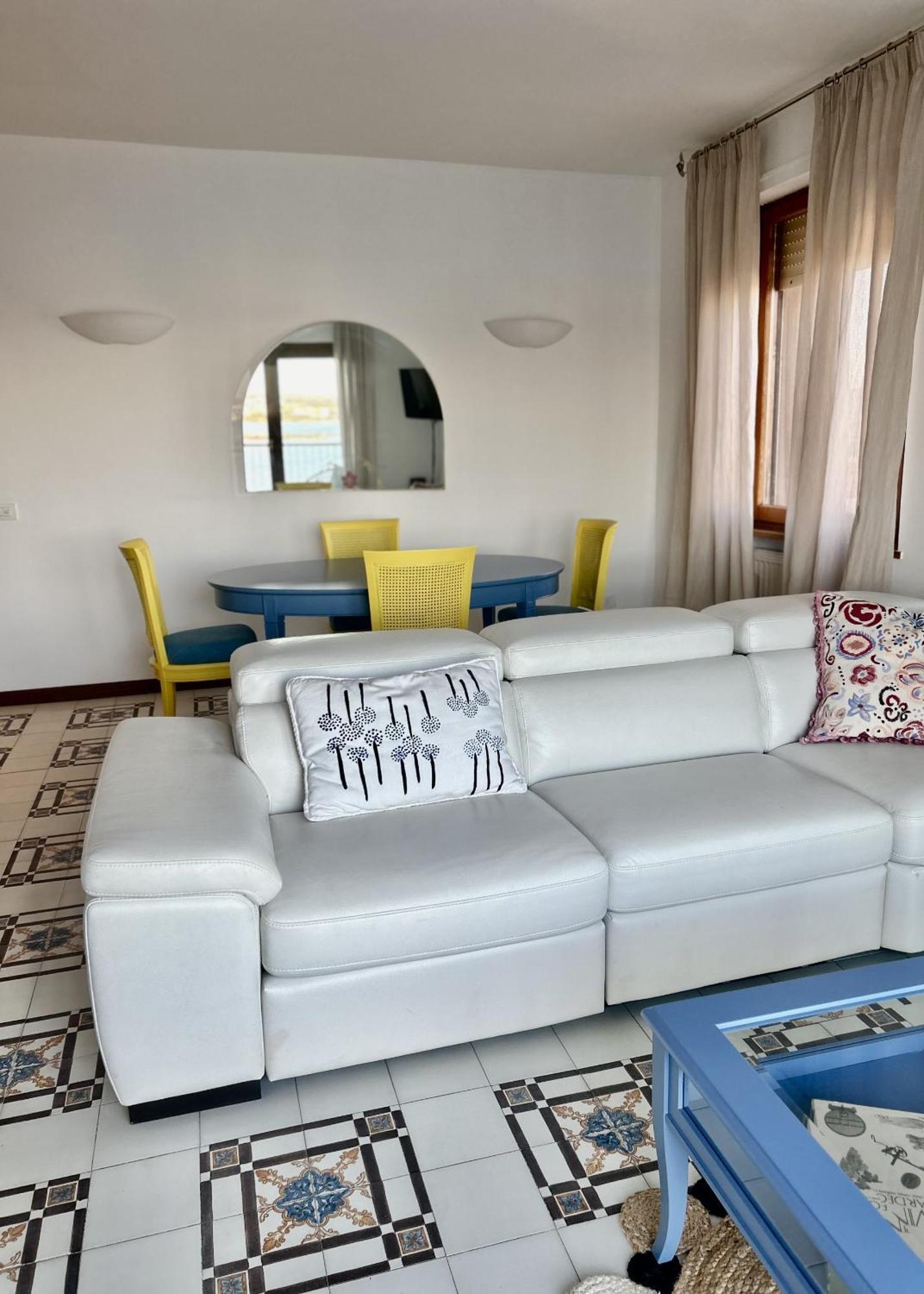 Mv Home Olbia Bagian luar foto